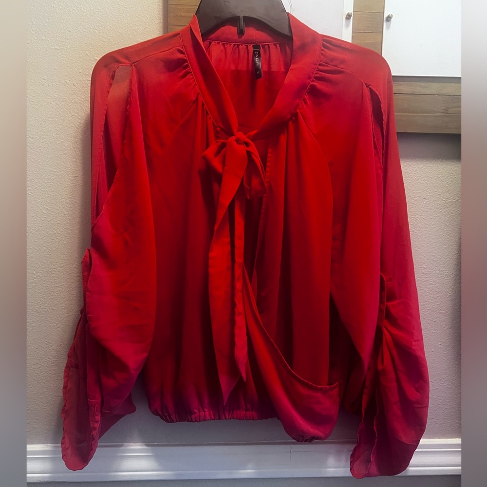Zinga sz M red dressy Top